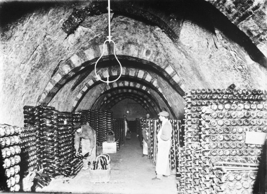 The property was founded in 1874 and covers eighteen hectares mainly in Bouzy. Philippe Secondé is always the last in the village to harvest his grapes and he handpicks the ripest. The wines are stored for at least five years before being put up for sale. The first prestige Champagne, Cuvée Edmond, was produced for the company's 125th anniversary. It contains a splash of Pinot Meunier from the Marne Valley, which Philippe bartered for. The wines are excellently roasted, in fact practically gunpowder-stained, and they have never been better than they are now. The whole portfolio keeps up the same style.